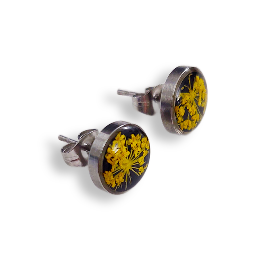 Stud earrings yellow color