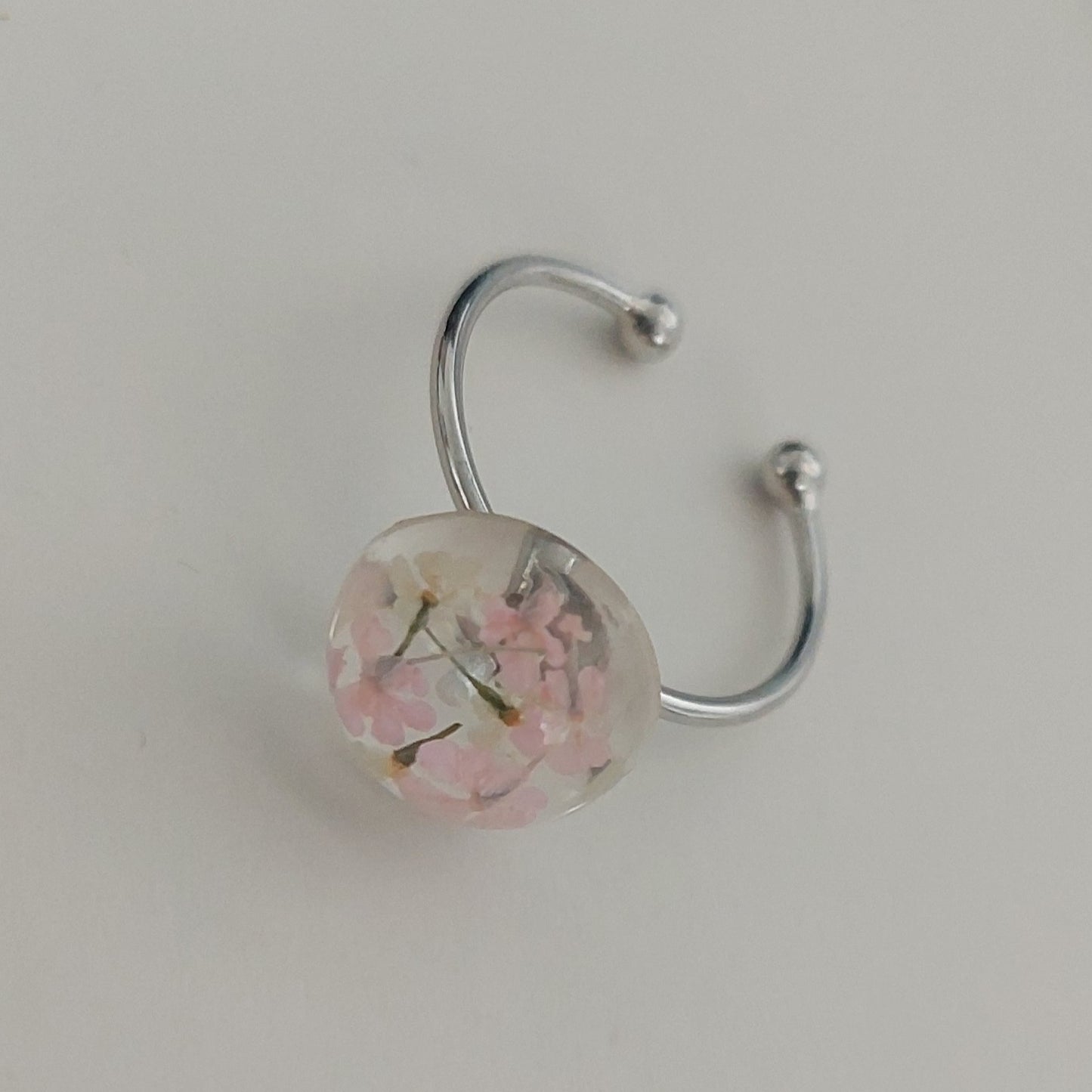 Silver color real pink and white flowers ring