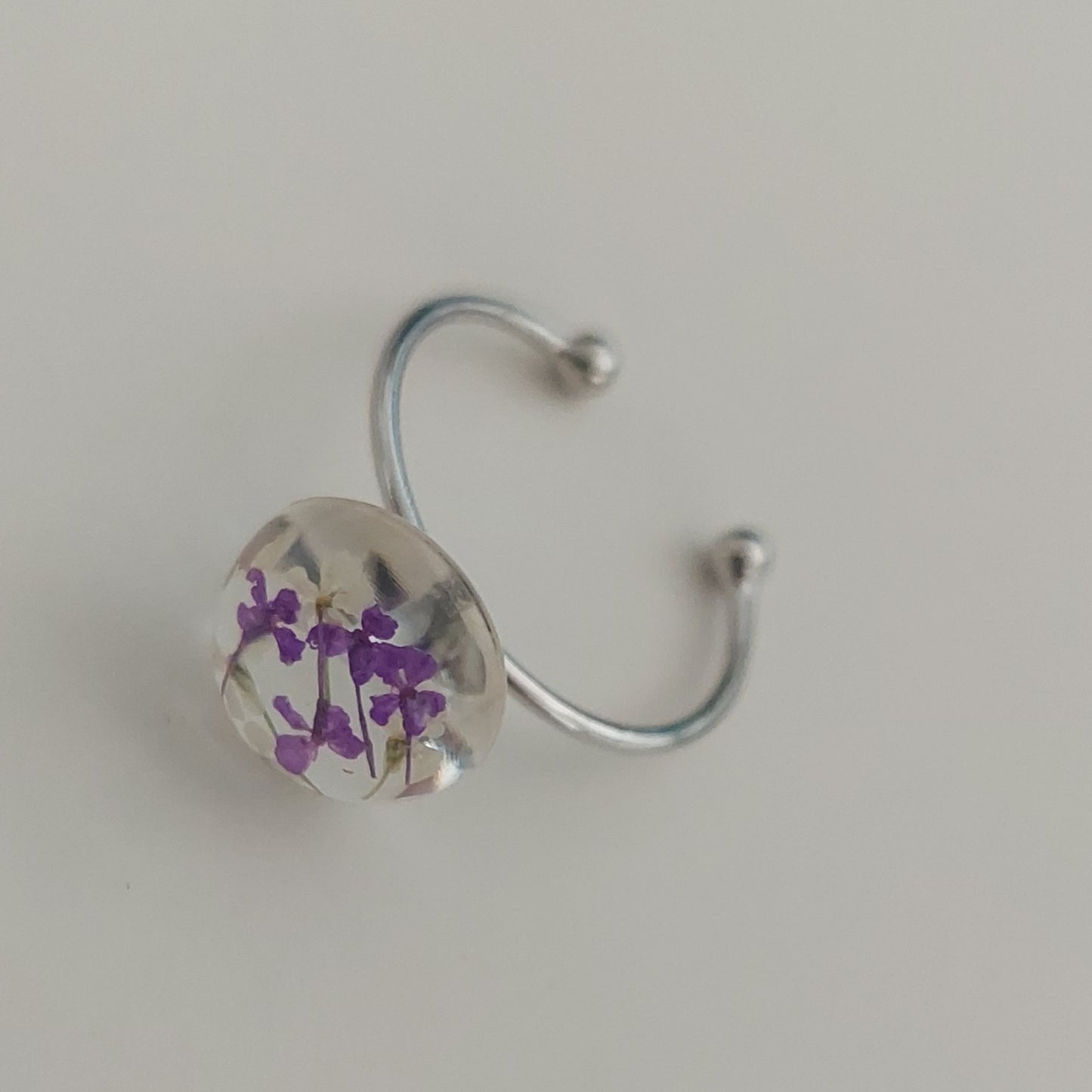 Silver color real purple and white flowers ring