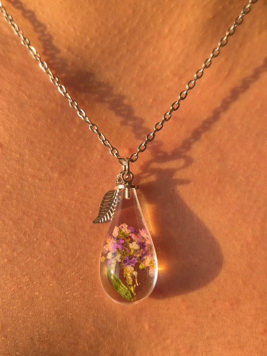 Bouquet necklace