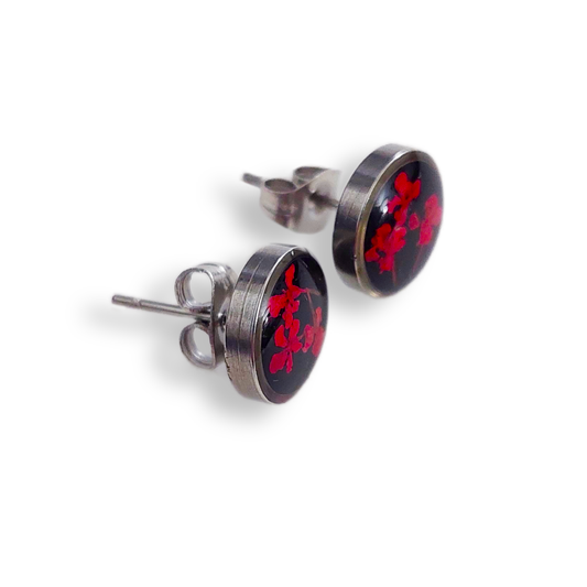 Stud earrings red color