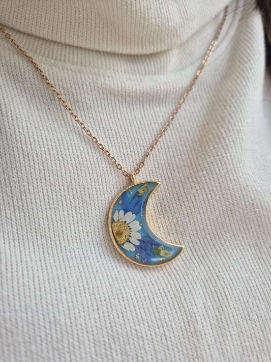 Moon pendant