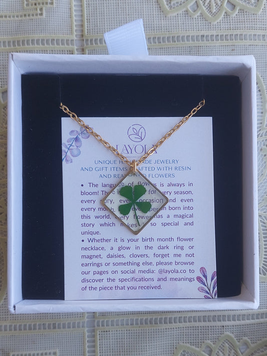 Four leaf clover necklace