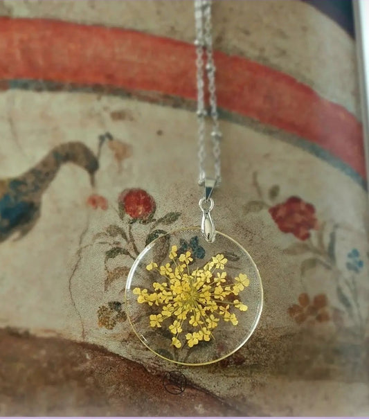 Yellow lace flower necklace