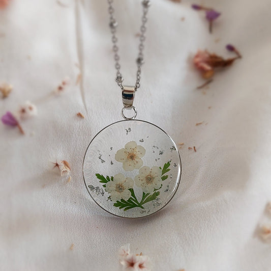 Real white daffodils and fern leaves flower necklace